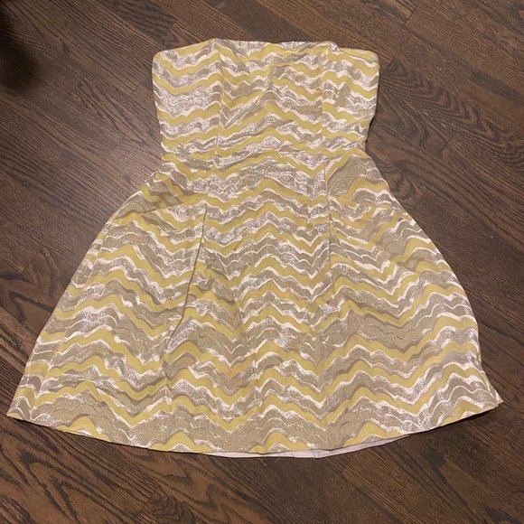 Lilly Pulitzer Sherry Starfruit Strapless Dress Shimmer Chevron Squiggle, Size 6 - Picture 3 of 9